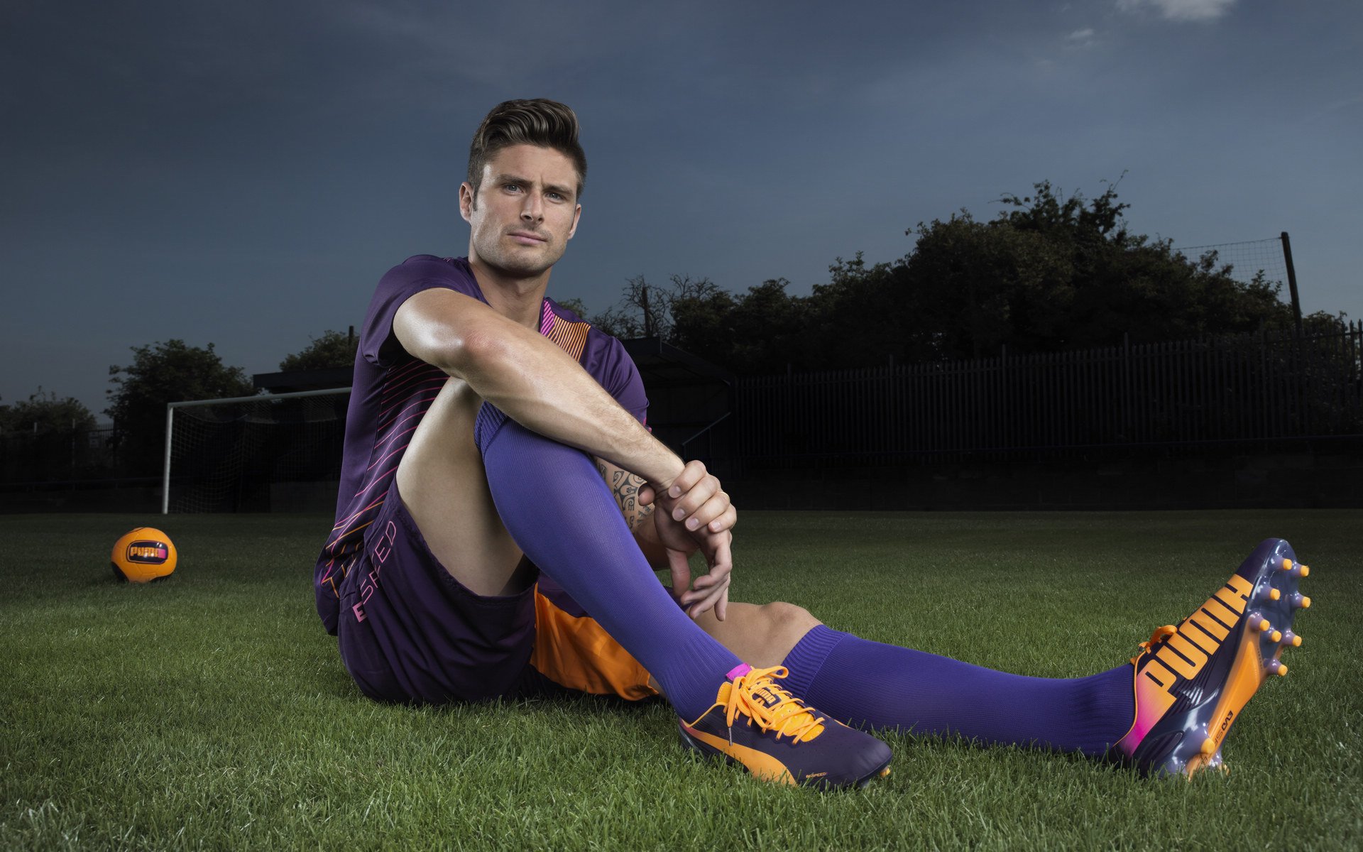 足总杯四强战激情夜！孙兴慜里突外投，巴黎圣日耳曼小胜山东泰山